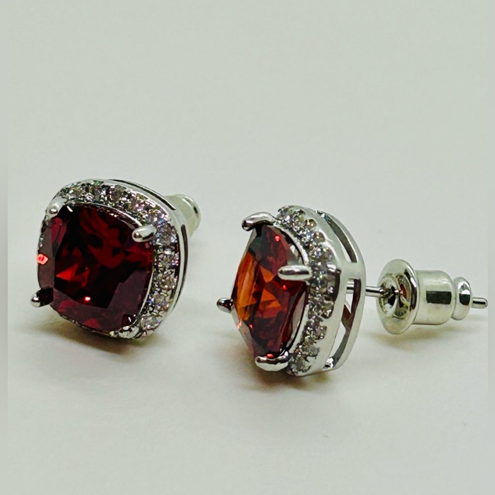 Garnet Silver Stud Earrings - Picture 3 of 5